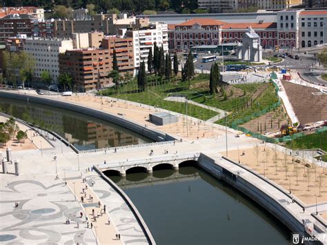 explanada del puente del rey|Madrid Río información ampliada